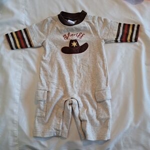 Gymboree boys 0-3 months Sheriff romper 2009 oatmeal color VGUC